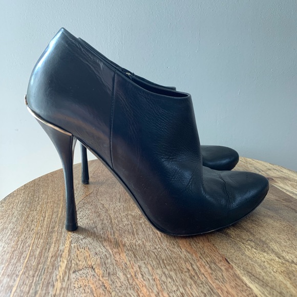 Vintage Gucci booties style 246767 - Picture 4 of 11